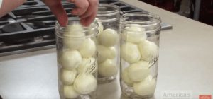 pickled-eggs-featured-e1475075583940