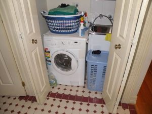 800px-washing_machine-850x637