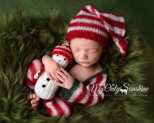 newborn-babies-christmas-photoshoot-knit-crochet-outfits-23-584ac7ca91b88__880