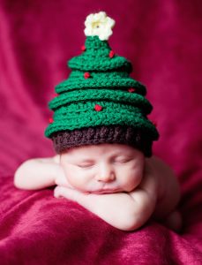 newborn-babies-christmas-photoshoot-knit-crochet-outfits-47-584ec244e2922__880