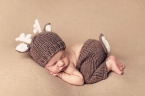 newborn-babies-christmas-photoshoot-knit-crochet-outfits-53-584e5db809e61__880